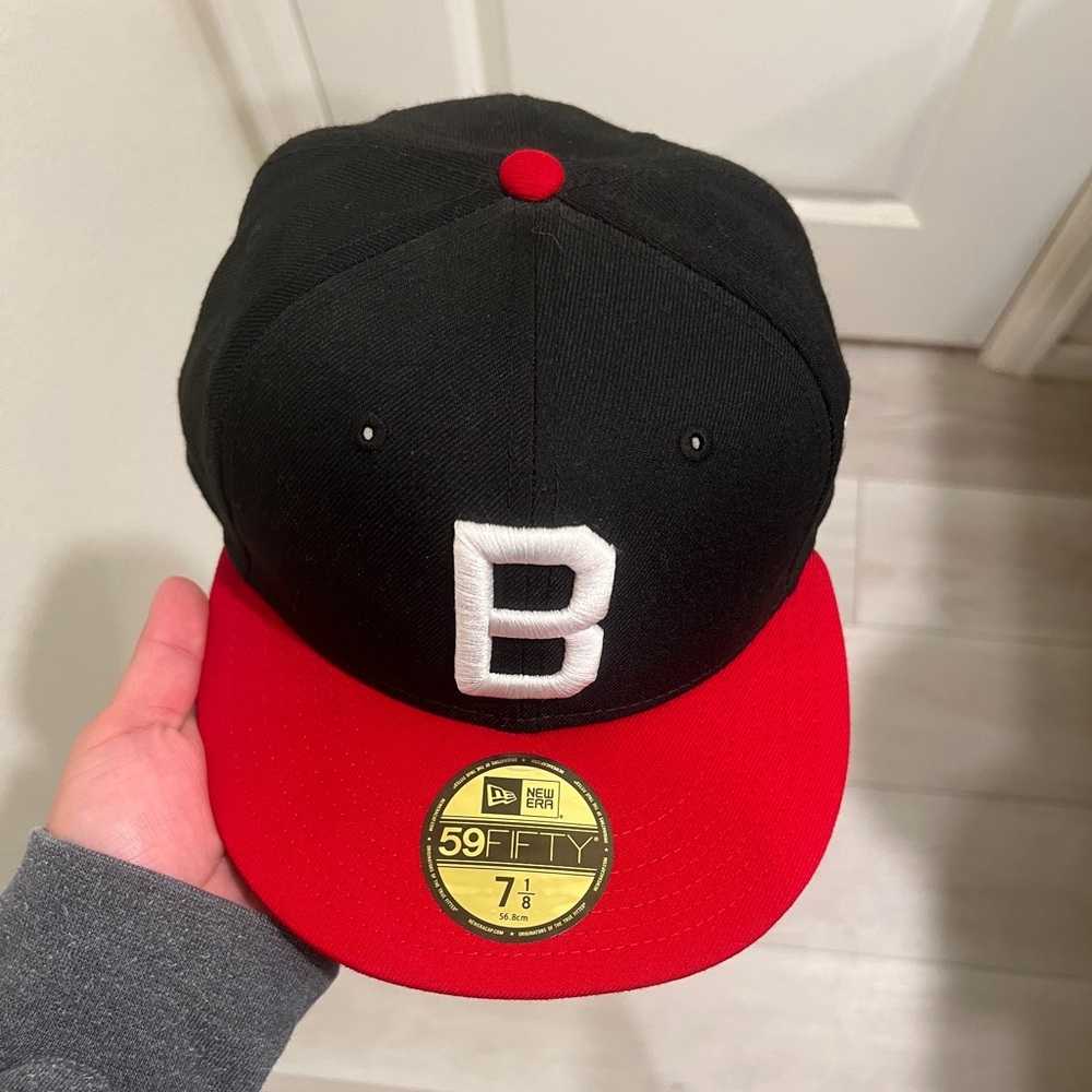 Birmingham Barons Throwback MILB Black and Red New Era 59FIFTY Cap 7 1/8